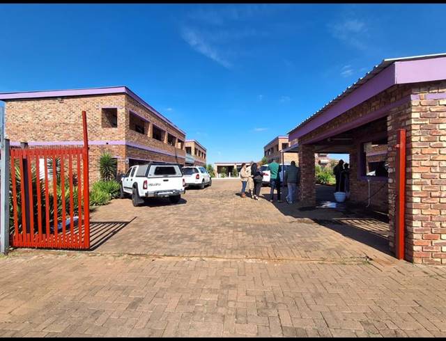 0 BEDROOM COMPLEX FOR SALE IN VANDERBIJLPARK SE 7